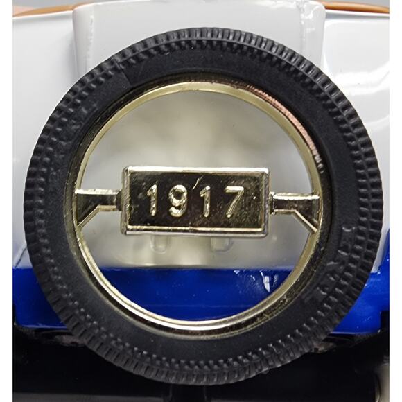 UK Wildcats 1997–98 Diecast Bank – 1917 Maxwell Touring Car by Ertl -Missing Key - Picture 12 of 16